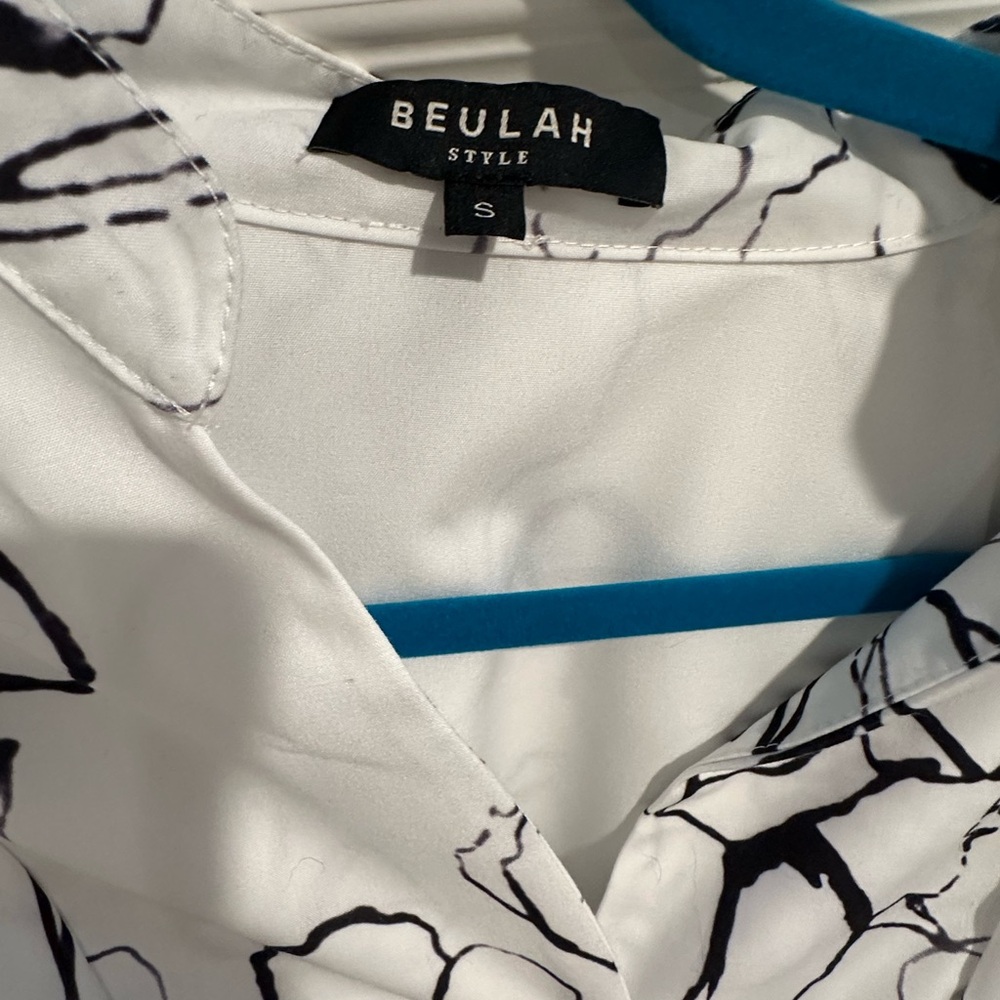 Beulah Black and White Floral Dress - Picture 3 of 3